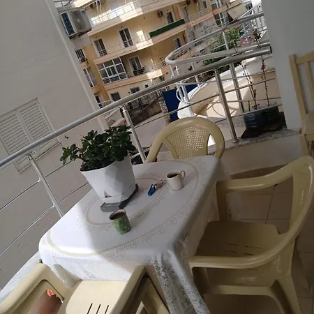 Mita * Sarandë